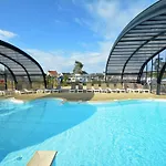 Mobil-home Grand Confort A 200m Plage, Avec Piscine, Terrasse, Wifi Inclus - 4 Pers. - Fr-1-361a-37 Jullouville-les-Pins