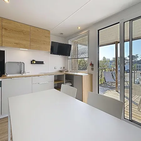 Дом отдыха Mobil-home Grand Confort A 200m Plage, Avec Piscine, Terrasse, Wifi Inclus - 4 Pers. - Fr-1-361a-37 Жуллувиль-ле-Пен